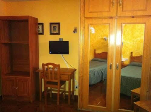 Hostal Le Vintage Авіла Екстер'єр фото